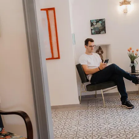 מלון De Merin Boutique 4*